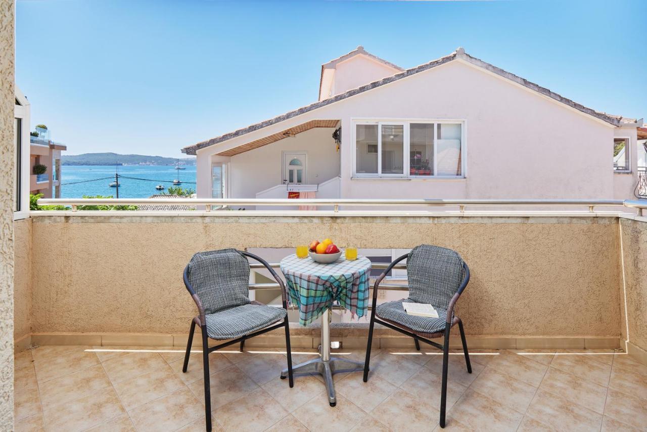 Rosic Apartments Tivat Exterior foto